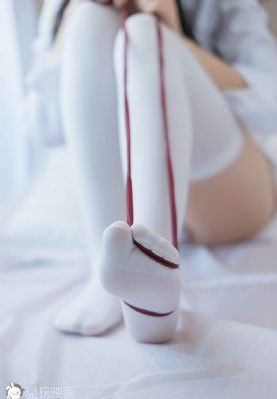 女人扒开双腿让男人桶_BDBD在线观看